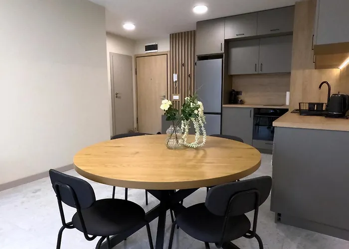 Contemporary Homes With Balcony Apartamento