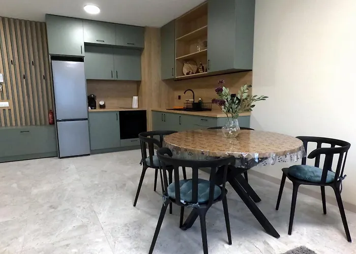 Contemporary Homes With Balcony * Sofía